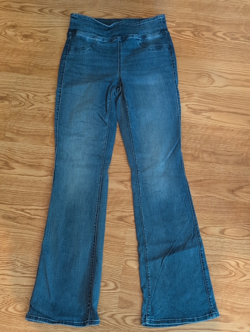 NWOT American Eagle Outfitters Mid-Blue Flare Pull-On Jeans Size Small